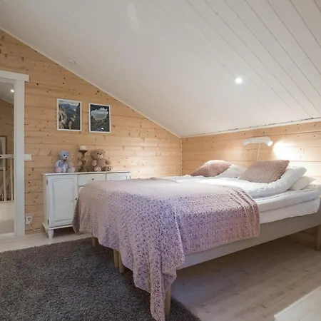 Naava シャレー シルッカ